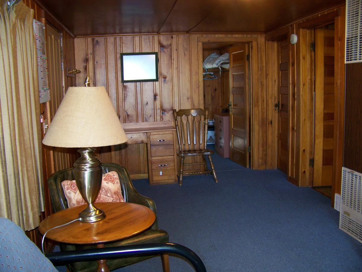 Oak Ridge Hotel Phelps Kültér fotó